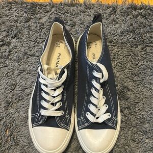 Primark navy blue sneakers. Sz 7
